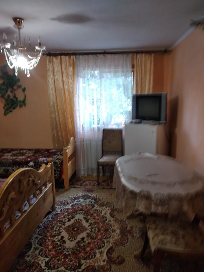 Shelter Pid Lypamy Villa Микуличин Екстериор снимка